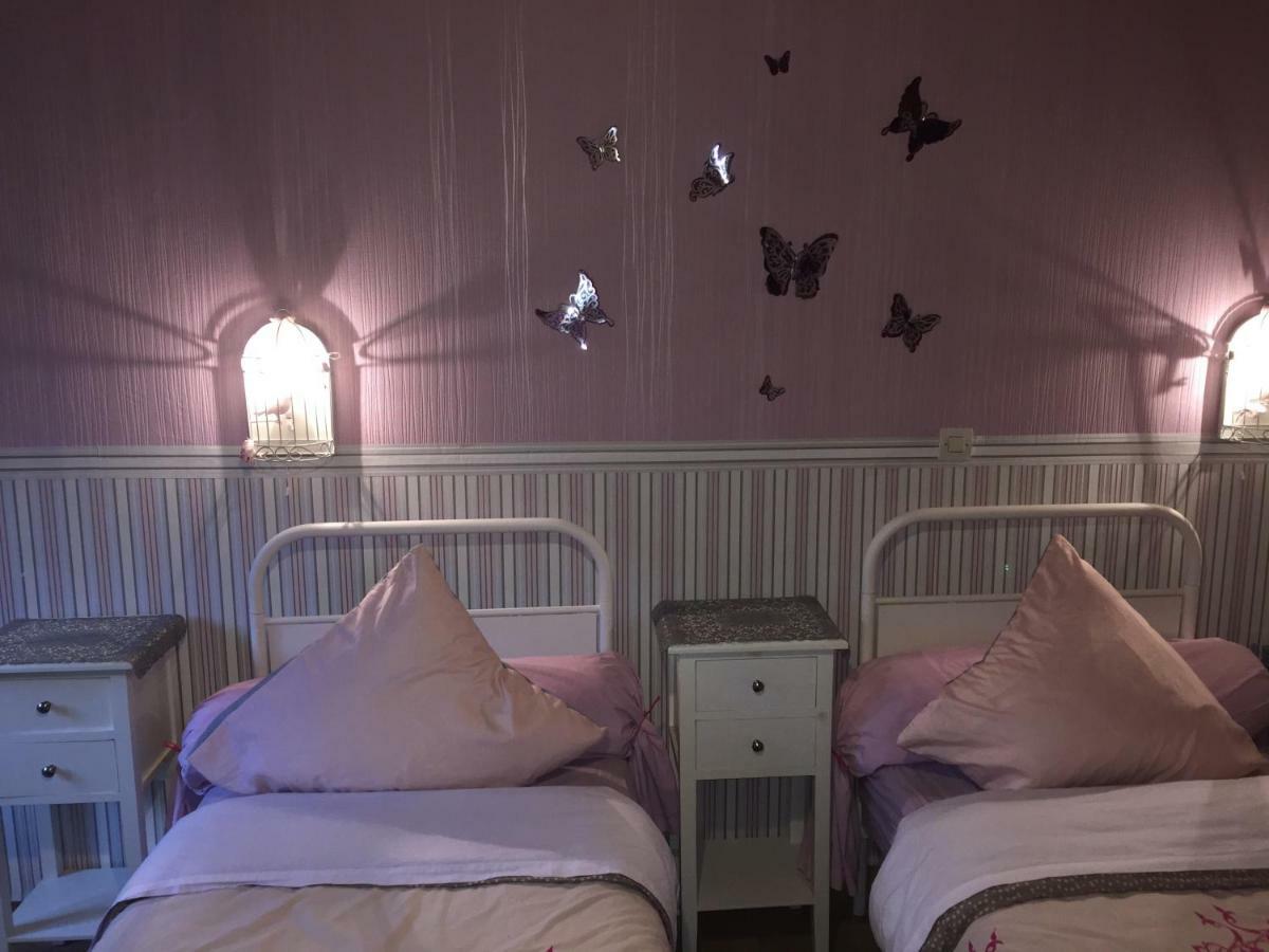 Bed and Breakfast Domaine Jeanne D'Arc Valhuon Экстерьер фото